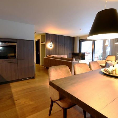 Hollywood 1 - A Luxury, Comfortable And Spacious Apartment Located Directly On The Slopes! Saas Fee Kültér fotó