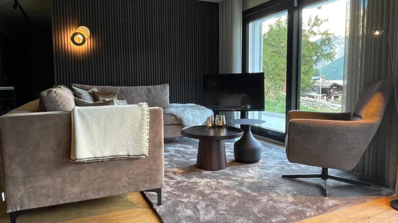 Hollywood 1 - A Luxury, Comfortable And Spacious Apartment Located Directly On The Slopes! Saas Fee Kültér fotó